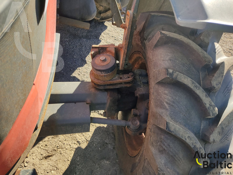 Трактор Kubota M 6060-C: фото 19