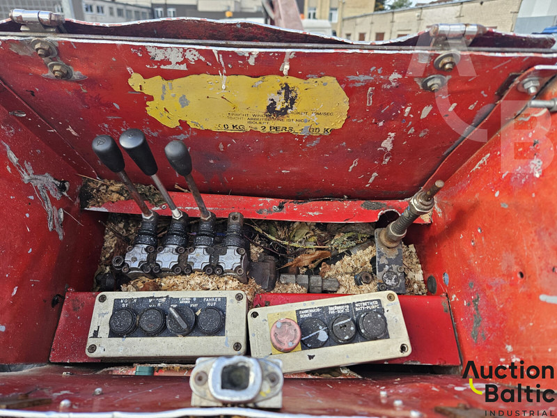 Грузовик с подъемником MAN 8.103: фото 17 Грузовик с подъемником MAN 8.103: фото 17