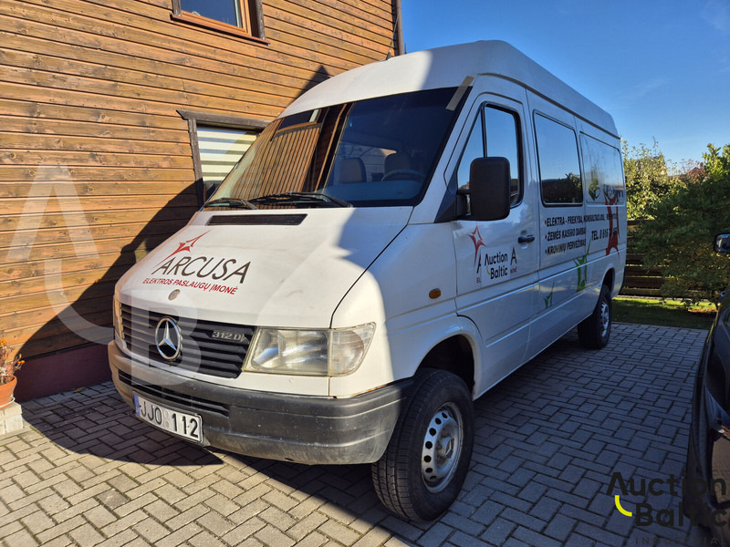 Mercedes-Benz 300-serie 312 D - Цельнометаллический фургон: фото 1 Mercedes-Benz 300-serie 312 D - Цельнометаллический фургон: фото 1