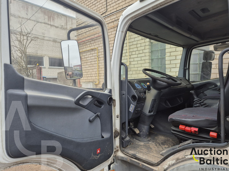 Mercedes-Benz 817 L - Тентованный грузовик: фото 4 Mercedes-Benz 817 L - Тентованный грузовик: фото 4