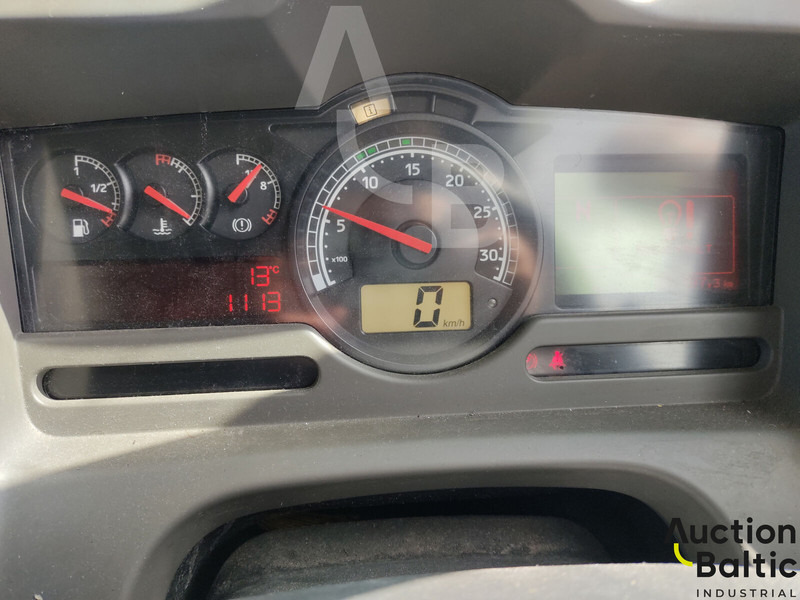 Автовоз Renault Premium: фото 6