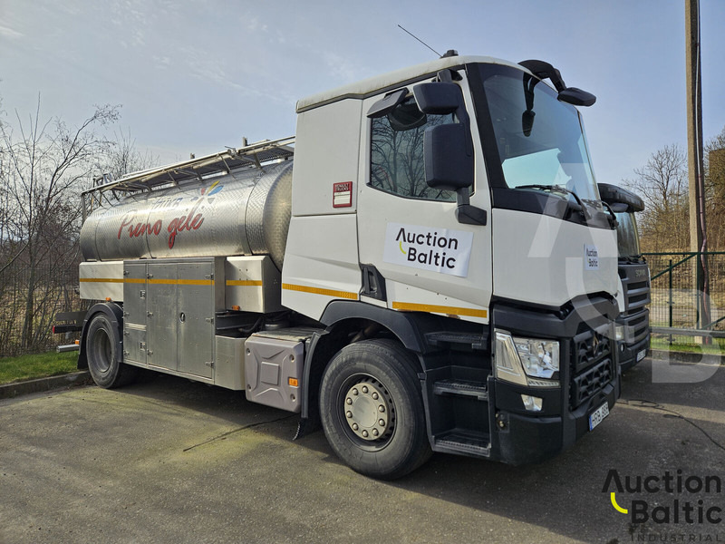 Renault T - Грузовик-цистерна: фото 1 Renault T - Грузовик-цистерна: фото 1