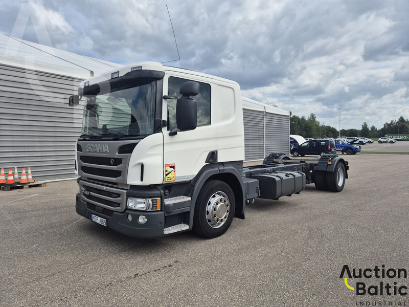 Scania P 450 - Грузовик-шасси: фото 1 Scania P 450 - Грузовик-шасси: фото 1