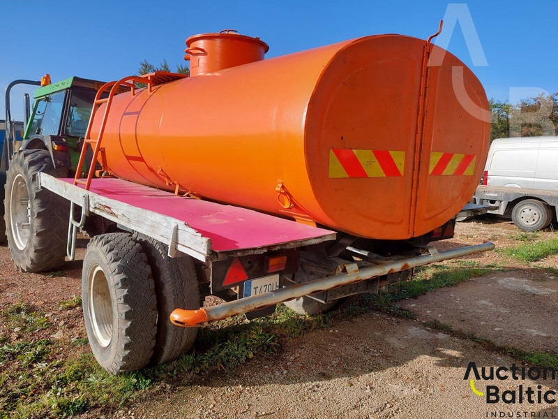 Trailer for transporting and watering water - Прицеп-цистерна: фото 4 Trailer for transporting and watering water - Прицеп-цистерна: фото 4