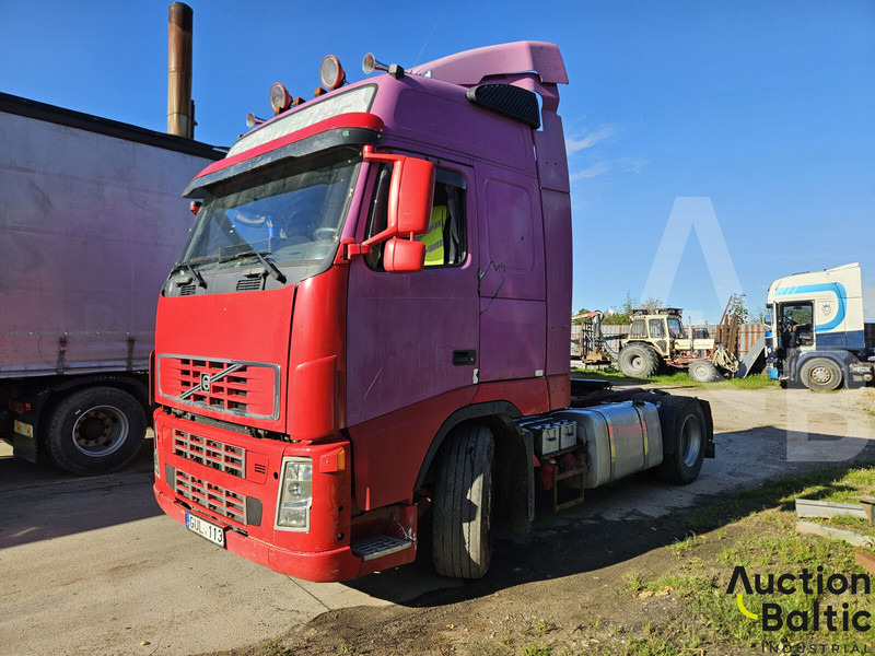 Volvo FH12 - Тягач: фото 1 Volvo FH12 - Тягач: фото 1