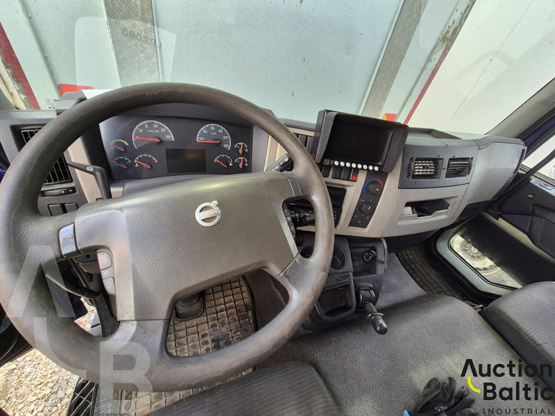 Volvo FL240 - Грузовик с закрытым кузовом: фото 5 Volvo FL240 - Грузовик с закрытым кузовом: фото 5