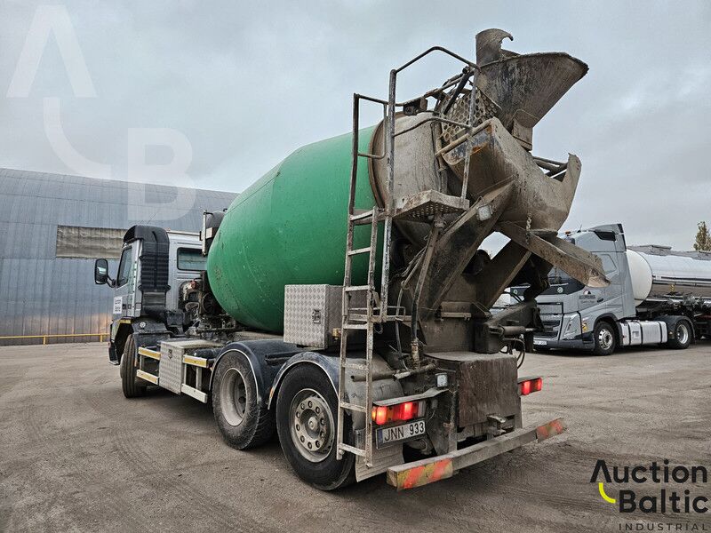 Volvo FM12 - Автобетоносмеситель: фото 3 Volvo FM12 - Автобетоносмеситель: фото 3