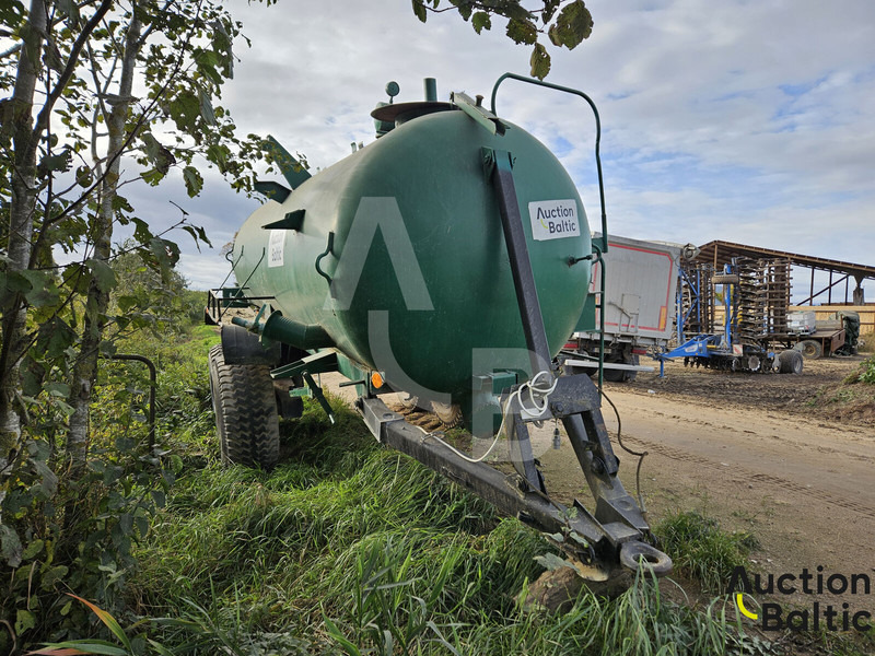 WATER transport trailer - Самосвальный прицеп: фото 2 WATER transport trailer - Самосвальный прицеп: фото 2