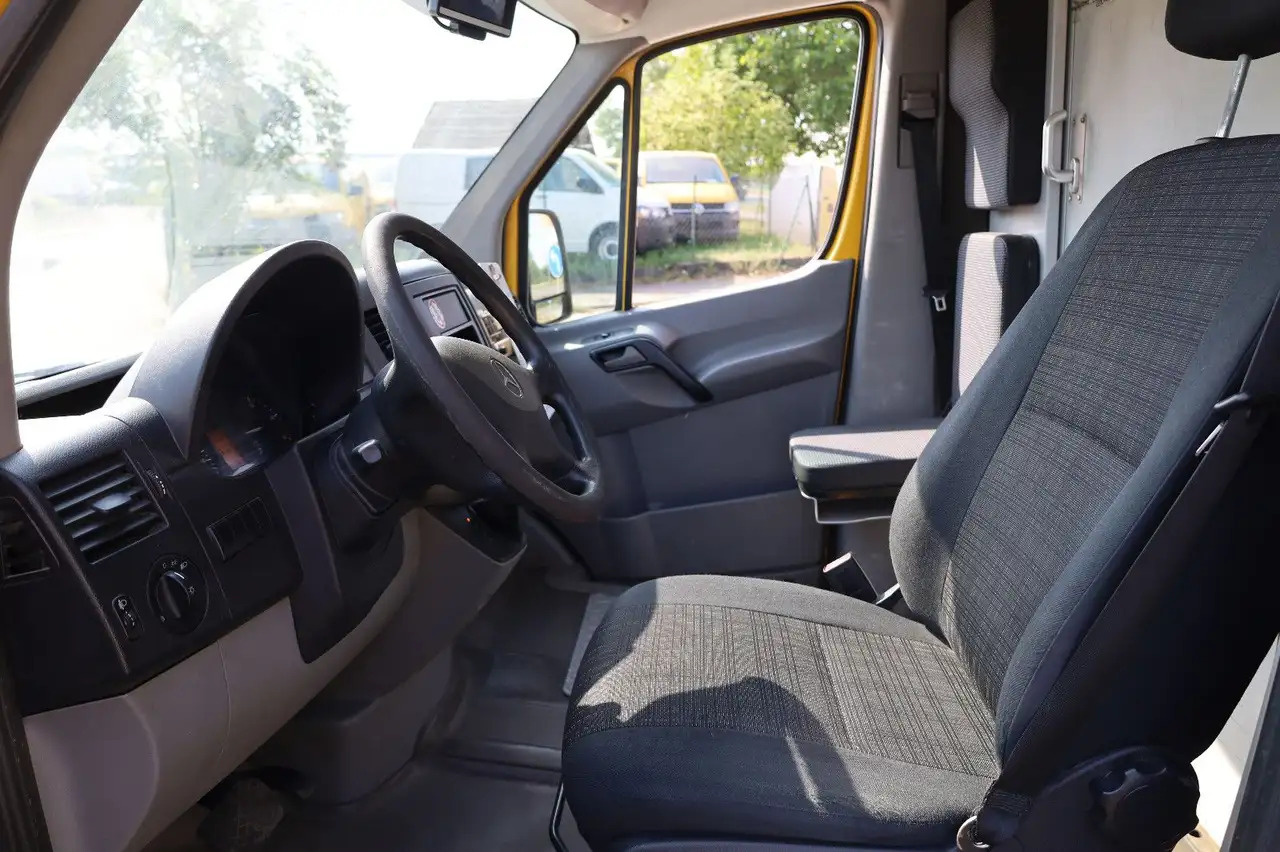 Mercedes-Benz Sprinter /Koffer/Regalsystem/ EU5/ 1. Hand - Легковой автомобиль: фото 3 Mercedes-Benz Sprinter /Koffer/Regalsystem/ EU5/ 1. Hand - Легковой автомобиль: фото 3