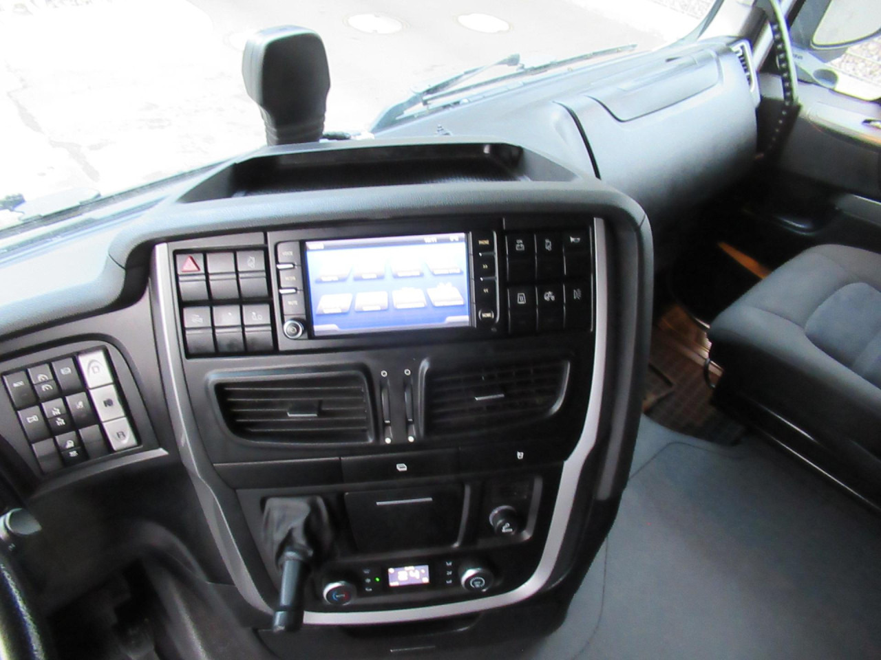 IVECO Stralis AS260S46Y/FSCMLNG Intarder Klima AHK ZV - Грузовик-контейнеровоз/ Сменный кузов: фото 2 IVECO Stralis AS260S46Y/FSCMLNG Intarder Klima AHK ZV - Грузовик-контейнеровоз/ Сменный кузов: фото 2