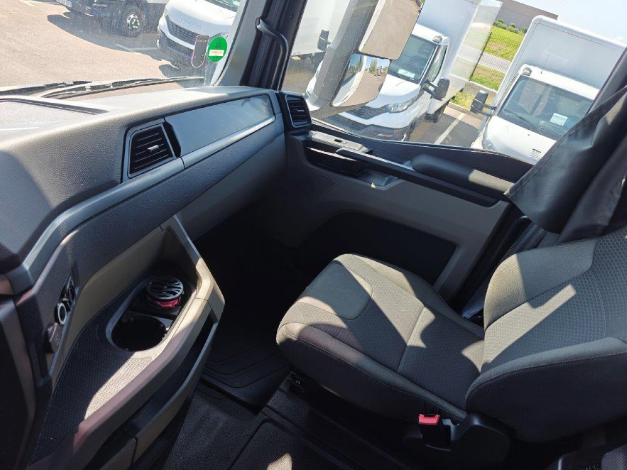 MAN TGX185104x2BLSA Euro6 Luftfeder - Тягач: фото 5 MAN TGX185104x2BLSA Euro6 Luftfeder - Тягач: фото 5