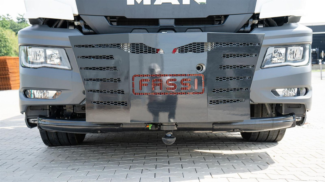 MAN 35.470 8x2 Kran F710 RA2.26 - Грузовик, Автоманипулятор: фото 2 MAN 35.470 8x2 Kran F710 RA2.26 - Грузовик, Автоманипулятор: фото 2