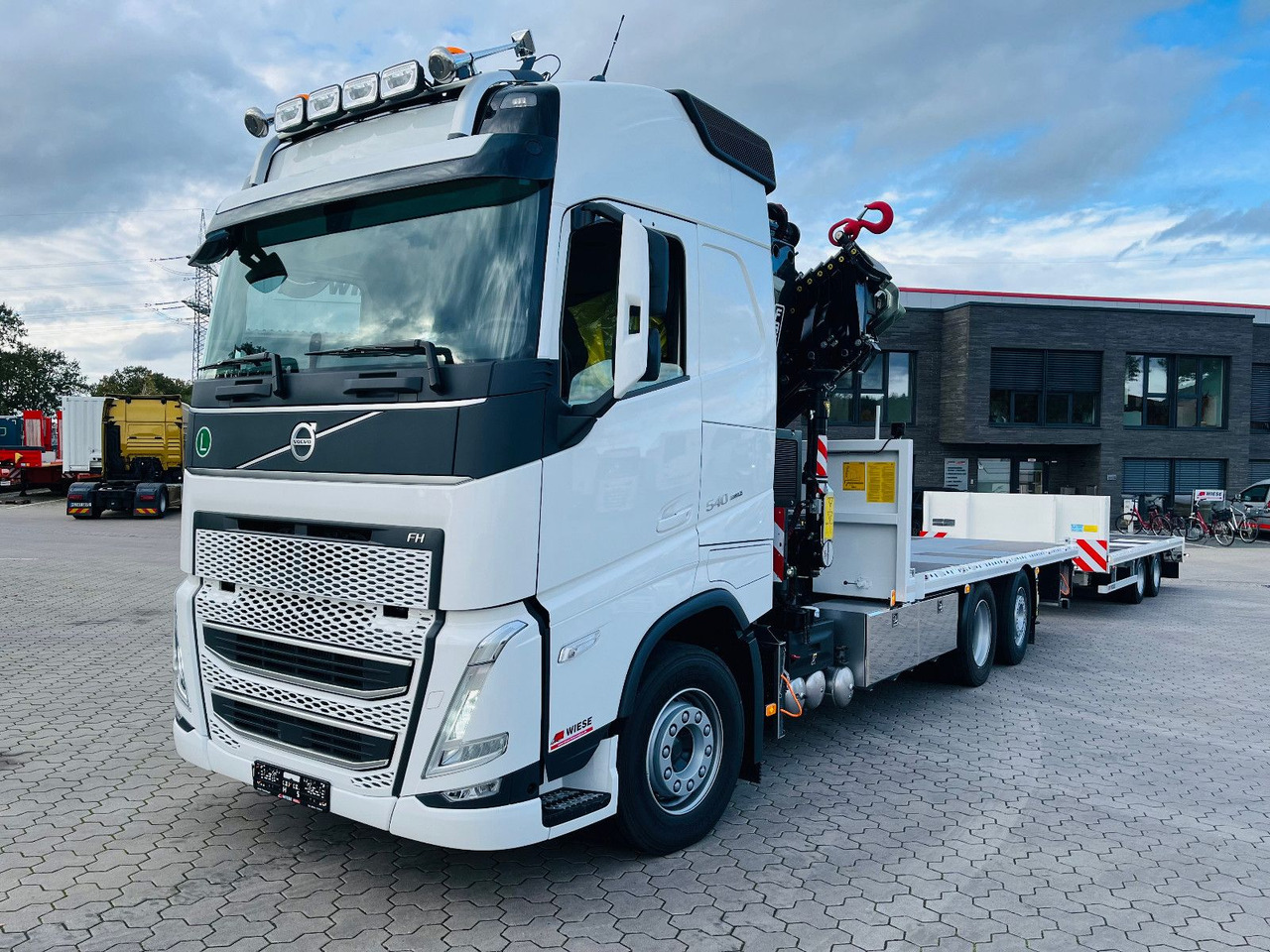 Volvo FH540 6x2 Containerpritsche mit F545RA.2.26 - Грузовик, Автоманипулятор: фото 3 Volvo FH540 6x2 Containerpritsche mit F545RA.2.26 - Грузовик, Автоманипулятор: фото 3