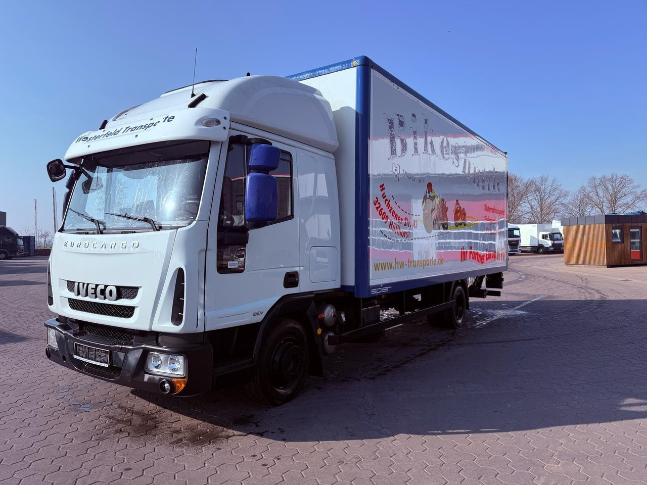 Iveco EEV 80E22 EuroCargo Koffer mit Ladebordwand 1T - Фургон с закрытым кузовом: фото 2 Iveco EEV 80E22 EuroCargo Koffer mit Ladebordwand 1T - Фургон с закрытым кузовом: фото 2