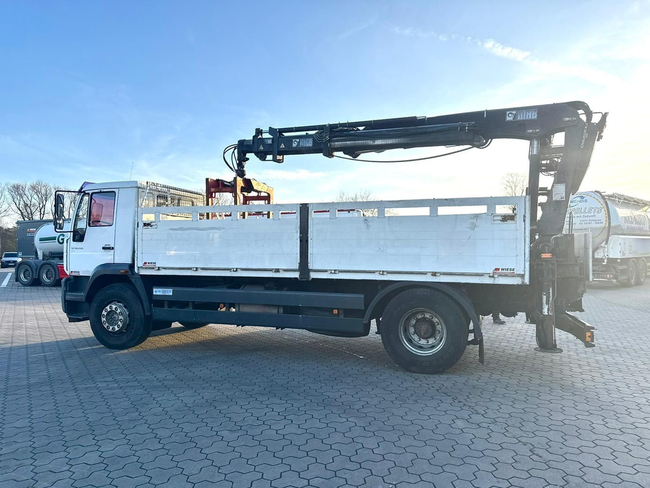 MAN LE 18.280 Pritsche mit HIAB 133 K PRO/HIPRO Kran - Автоманипулятор: фото 5 MAN LE 18.280 Pritsche mit HIAB 133 K PRO/HIPRO Kran - Автоманипулятор: фото 5