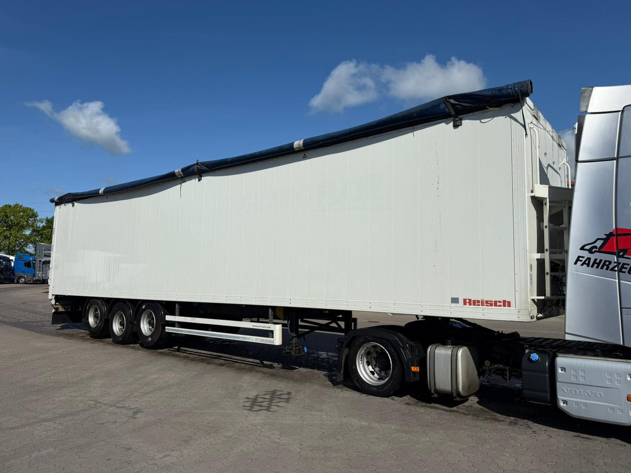 Reisch Schubboden 92m³ 1+3 Achse liftbar TÜV Neu - Полуприцеп с подвижным полом: фото 1 Reisch Schubboden 92m³ 1+3 Achse liftbar TÜV Neu - Полуприцеп с подвижным полом: фото 1