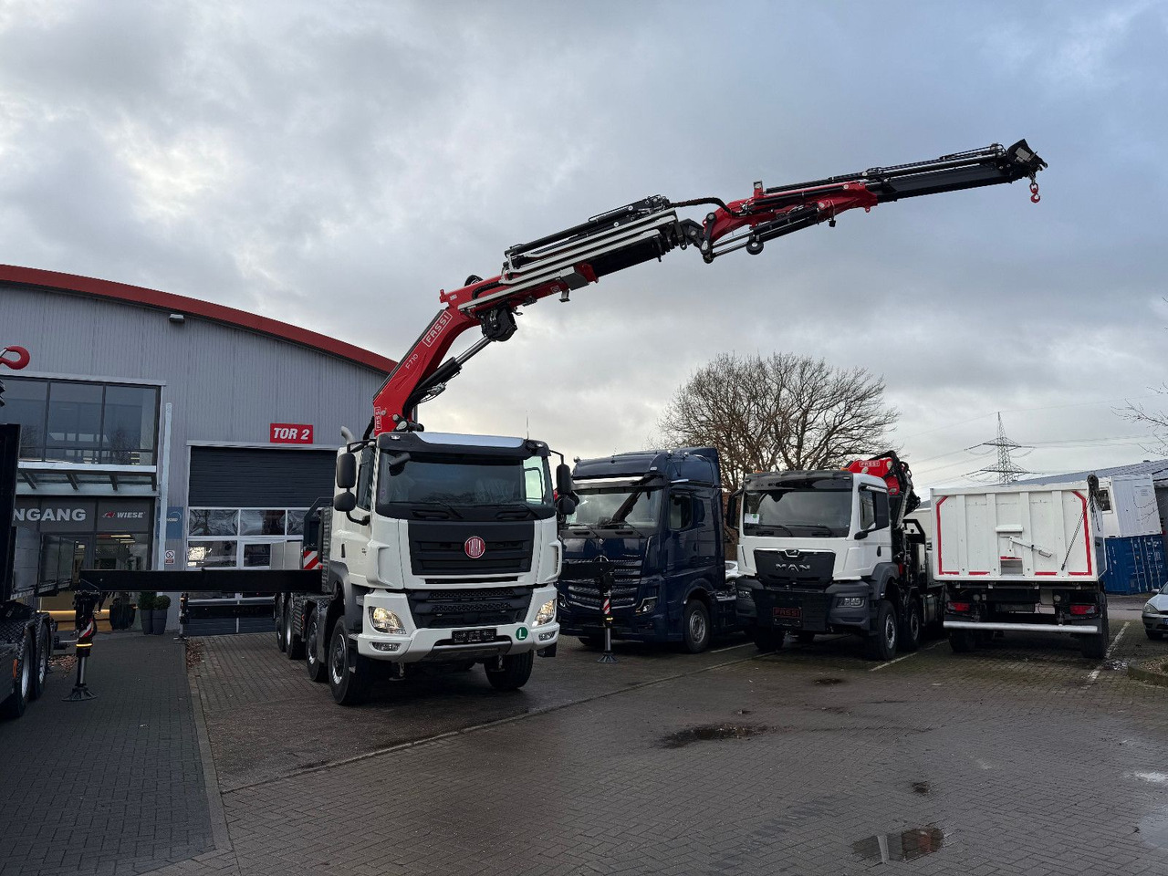 Tatra 41.500 8x8 Phoenix Fassi F710 Kran - Грузовик бортовой/ Платформа, Автоманипулятор: фото 2 Tatra 41.500 8x8 Phoenix Fassi F710 Kran - Грузовик бортовой/ Платформа, Автоманипулятор: фото 2
