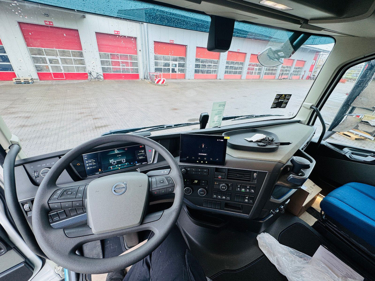 Тягач Volvo FH 500 8x4 Kran F710 RA2.27 Jib & Winde Sofort: фото 8