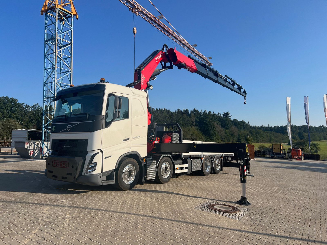 Volvo FH 500 8x2 Kran F710 RA2.26 - Грузовик бортовой/ Платформа, Автоманипулятор: фото 1 Volvo FH 500 8x2 Kran F710 RA2.26 - Грузовик бортовой/ Платформа, Автоманипулятор: фото 1