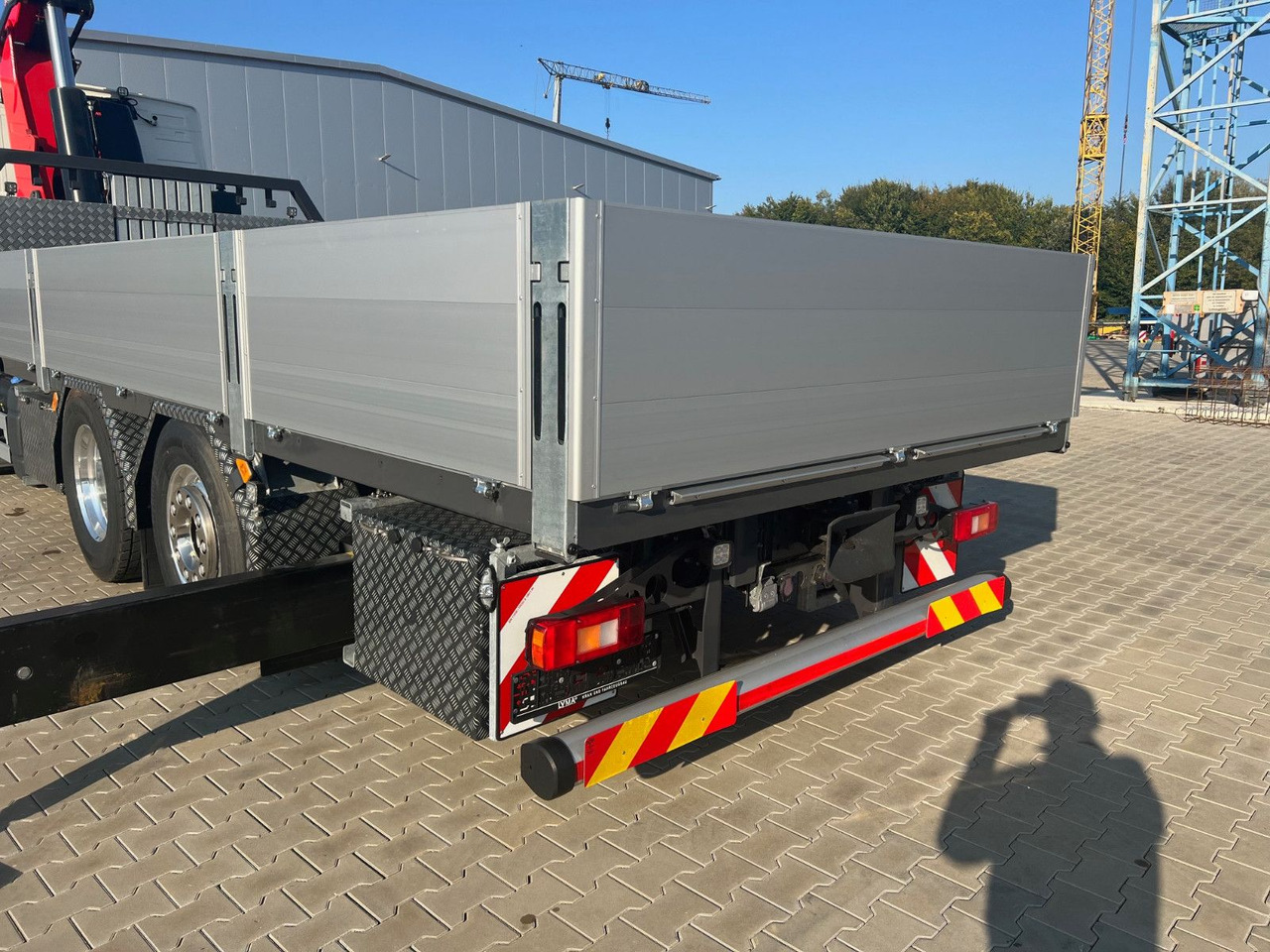 Volvo FH 500 8x2 Kran F710 RA2.26 - Грузовик бортовой/ Платформа, Автоманипулятор: фото 3 Volvo FH 500 8x2 Kran F710 RA2.26 - Грузовик бортовой/ Платформа, Автоманипулятор: фото 3