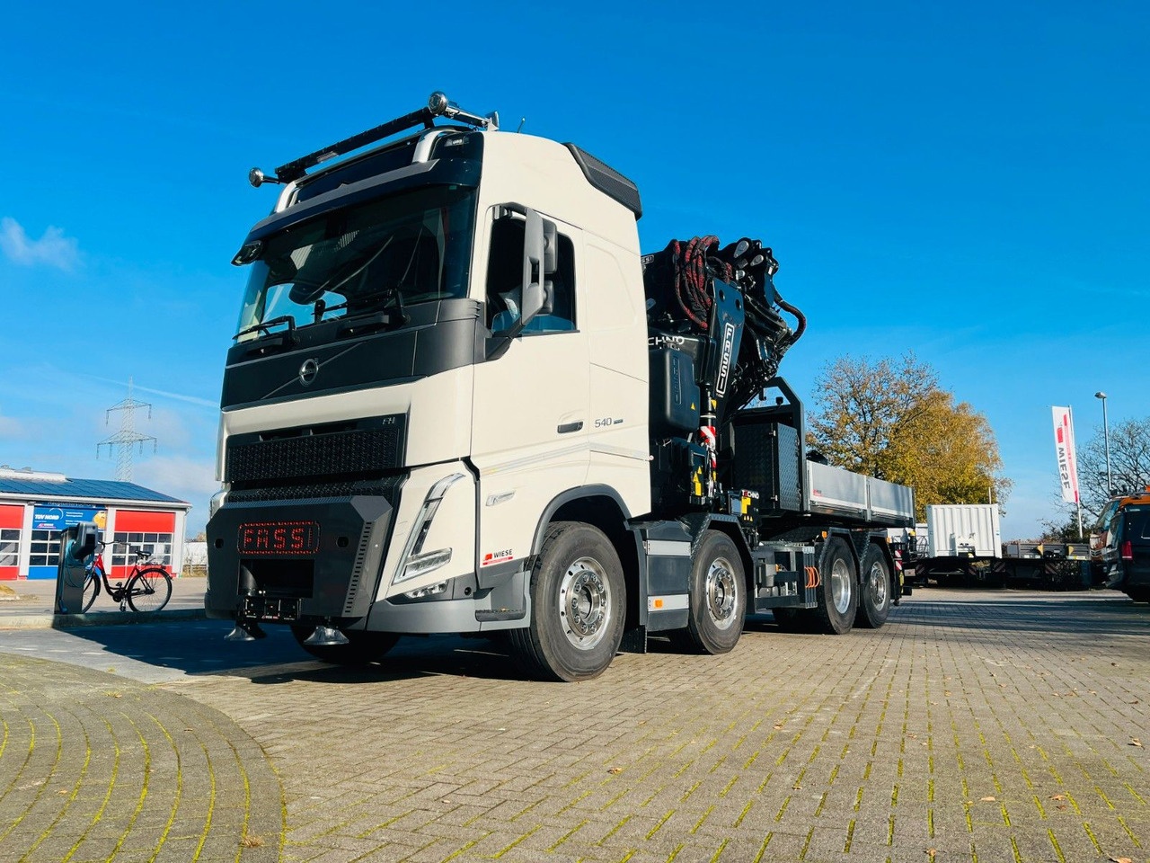 Volvo FH 540 SZM mit F1450 HXP Fly Jib + Winde - Грузовик бортовой/ Платформа, Автоманипулятор: фото 5 Volvo FH 540 SZM mit F1450 HXP Fly Jib + Winde - Грузовик бортовой/ Платформа, Автоманипулятор: фото 5