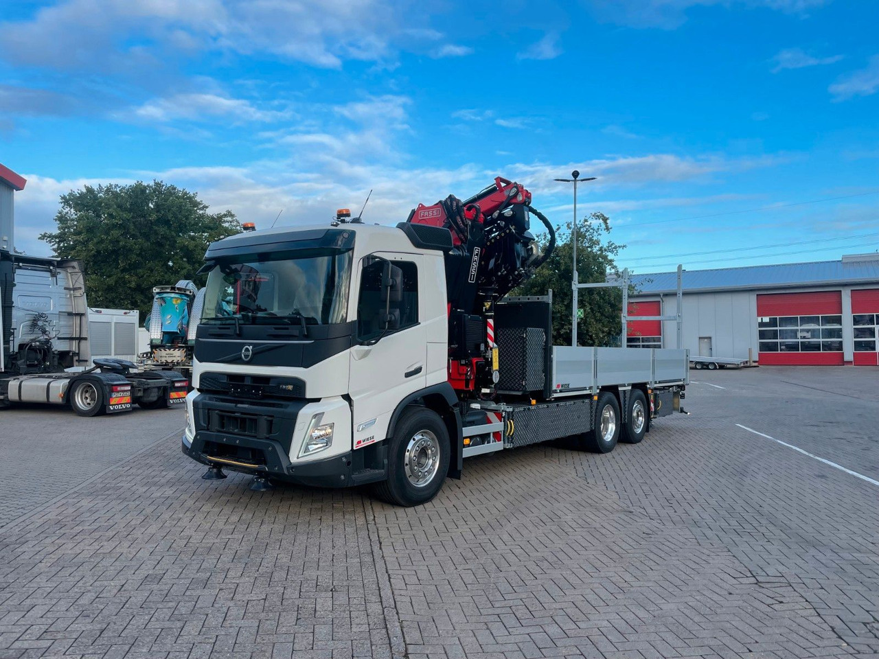 Volvo FMX 500 FASSI Ladekran F545 JIB & Winde Sofort - Грузовик бортовой/ Платформа, Автоманипулятор: фото 1 Volvo FMX 500 FASSI Ladekran F545 JIB & Winde Sofort - Грузовик бортовой/ Платформа, Автоманипулятор: фото 1