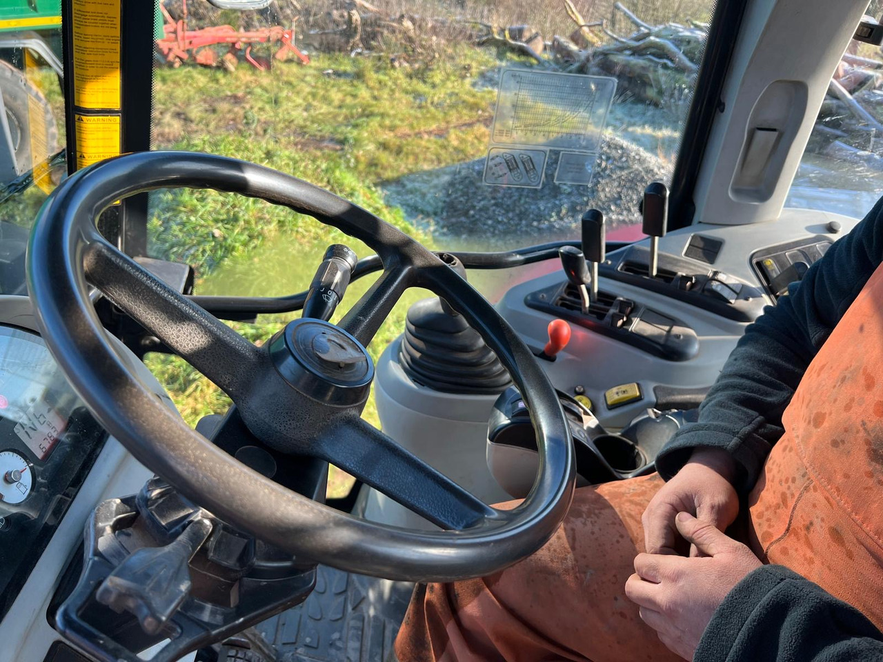 MASSEY FERGUSON 6480 DYNASHIFT - Трактор: фото 3 MASSEY FERGUSON 6480 DYNASHIFT - Трактор: фото 3