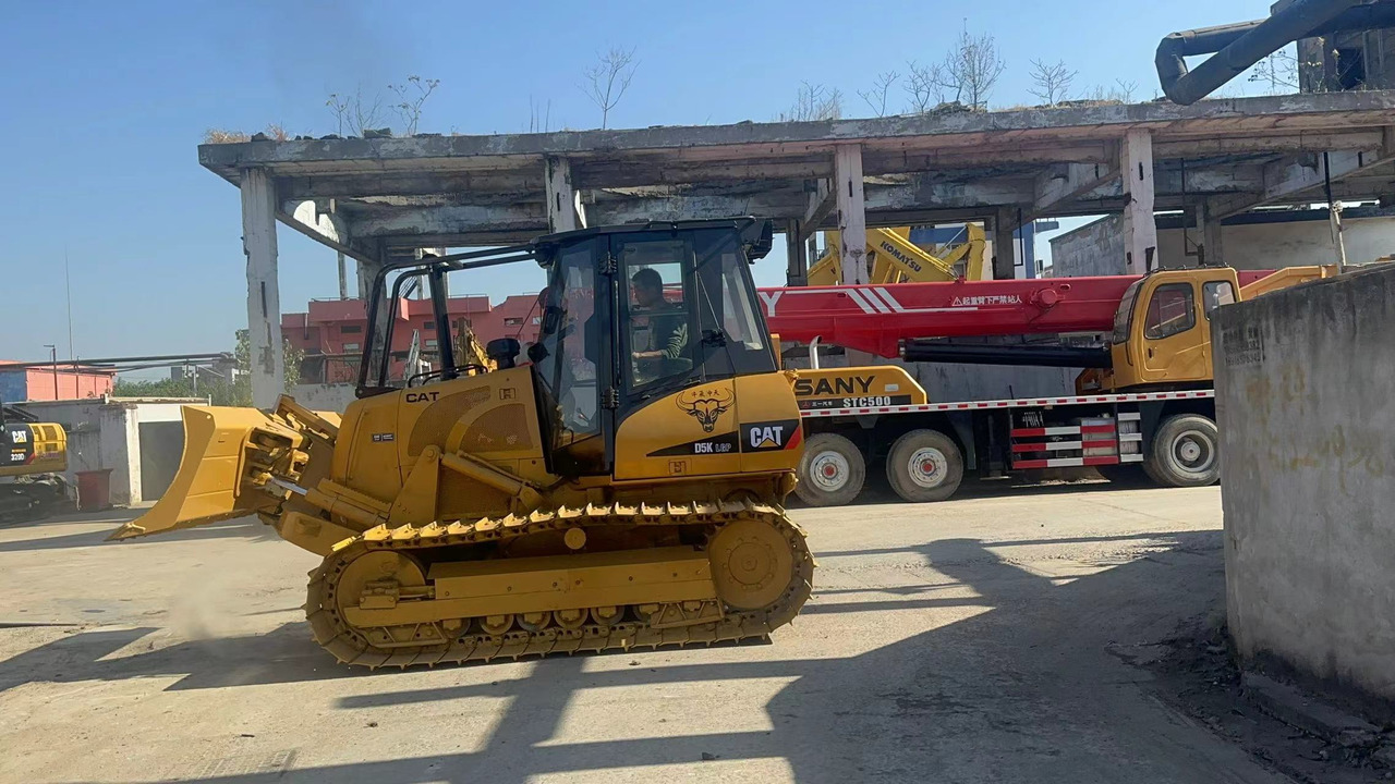 CATERPILLAR D5K - Бульдозер: фото 2 CATERPILLAR D5K - Бульдозер: фото 2