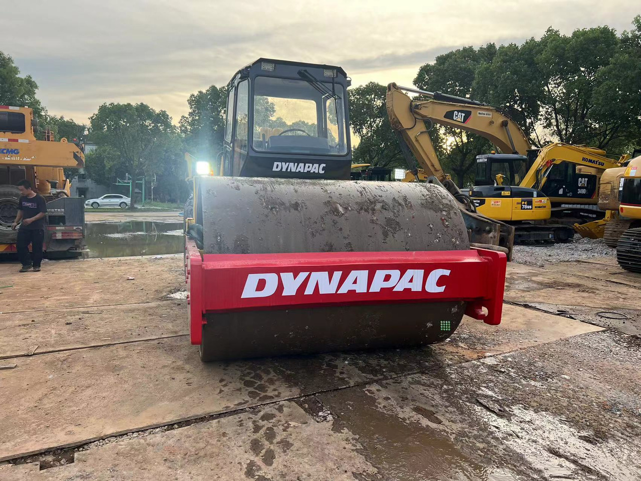 DYNAPAC CA215D - Каток: фото 3 DYNAPAC CA215D - Каток: фото 3