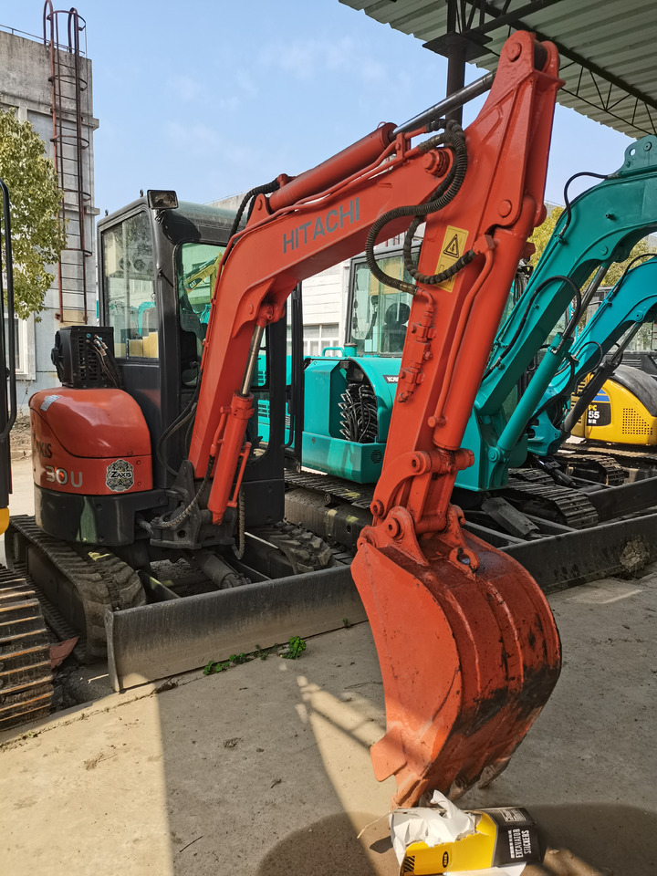HITACHI ZX30U - Гусеничный экскаватор: фото 3 HITACHI ZX30U - Гусеничный экскаватор: фото 3