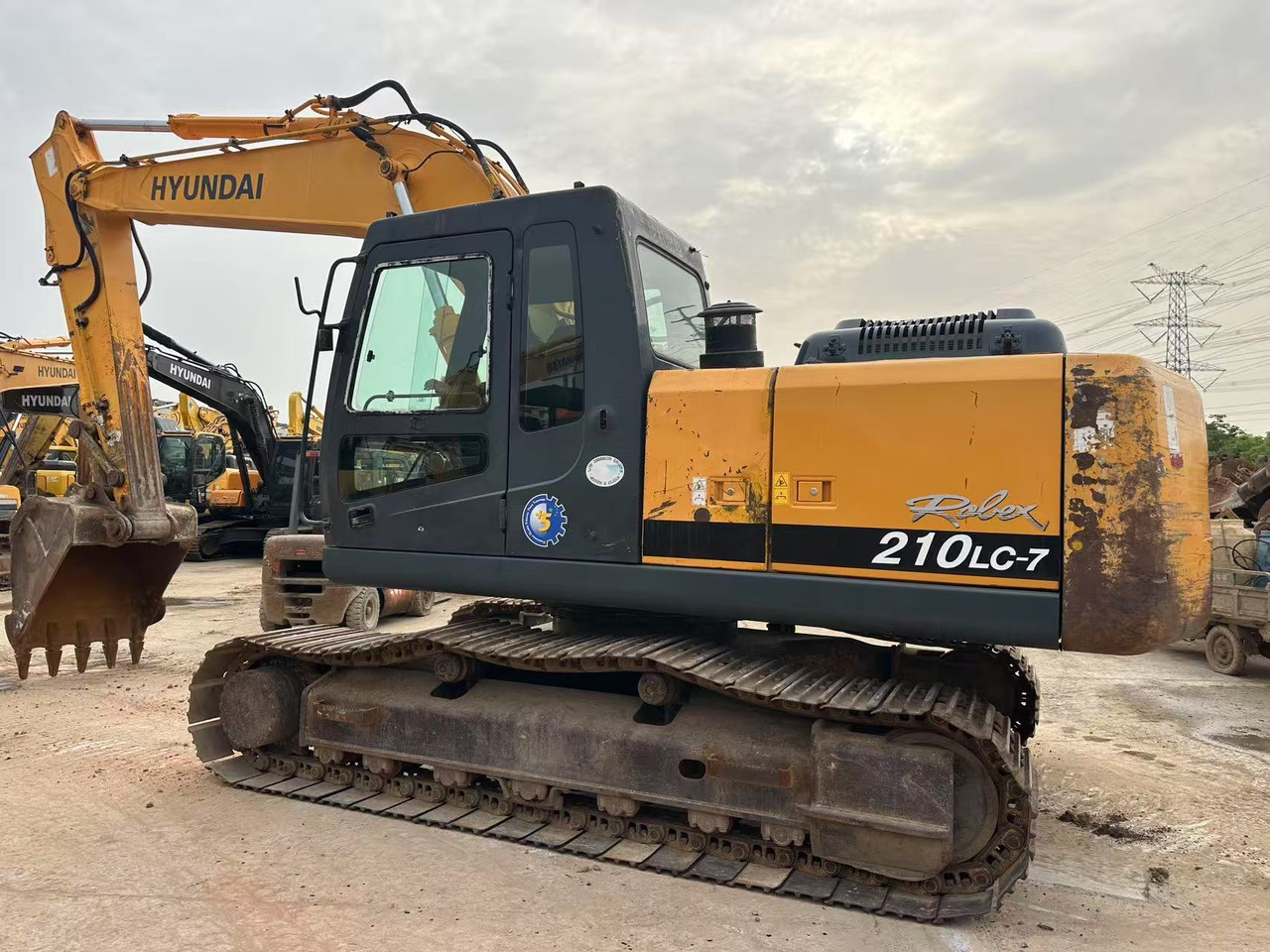 Hyundai R210LC-7 - Гусеничный экскаватор: фото 5 Hyundai R210LC-7 - Гусеничный экскаватор: фото 5
