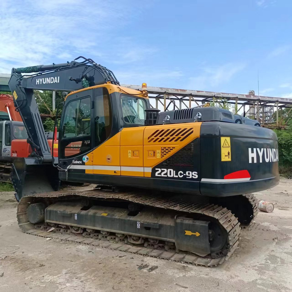 Hyundai R220LC-9S - Гусеничный экскаватор: фото 3 Hyundai R220LC-9S - Гусеничный экскаватор: фото 3