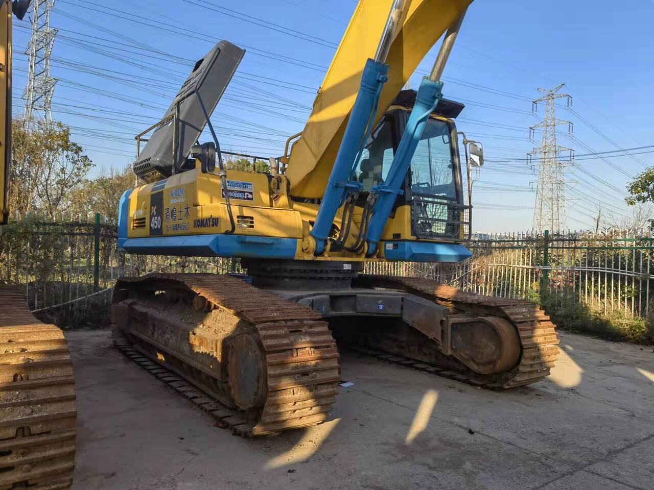 KOMATSU PC450-7-excavator - Гусеничный экскаватор: фото 2 KOMATSU PC450-7-excavator - Гусеничный экскаватор: фото 2