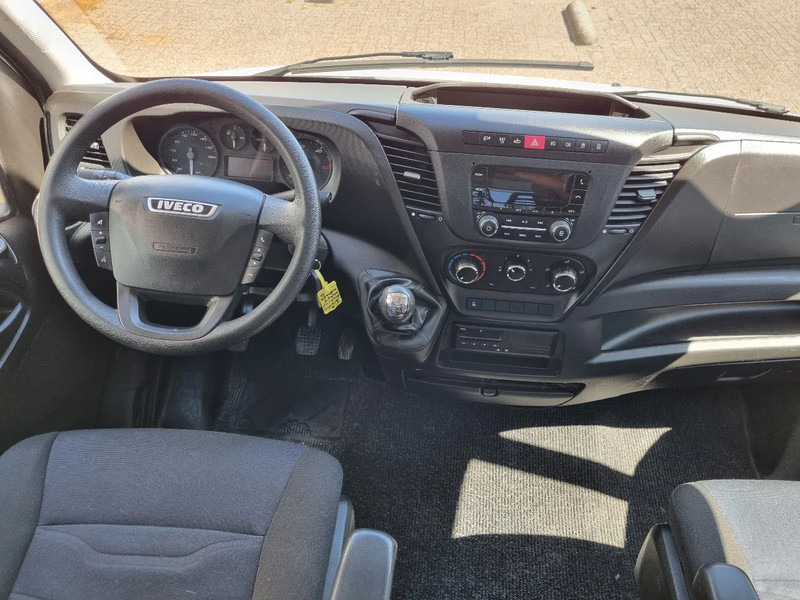 Малотоннажный бортовой грузовик, Грузопассажирский фургон Iveco Daily 35C18 3.0D DC 6 zits Open laadbak 4.10m EURO 6: фото 6