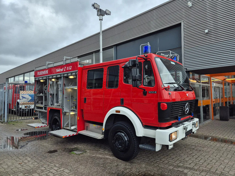 Mercedes-Benz SK 1224 4x4 FIRETRUCK/ FEUERWEHR/ 2400L TANK/ EXPEDITION - Пожарная машина: фото 2 Mercedes-Benz SK 1224 4x4 FIRETRUCK/ FEUERWEHR/ 2400L TANK/ EXPEDITION - Пожарная машина: фото 2