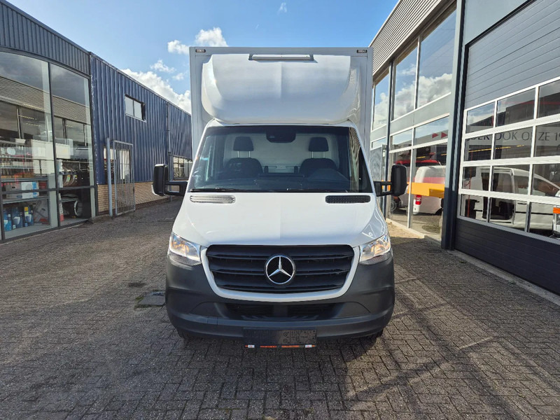Mercedes-Benz Sprinter 516 CDI BE Clixtar/ Webasto/ 27 KUB/ Nutzlast 3.3T/ 073687 - Фургон с закрытым кузовом: фото 4 Mercedes-Benz Sprinter 516 CDI BE Clixtar/ Webasto/ 27 KUB/ Nutzlast 3.3T/ 073687 - Фургон с закрытым кузовом: фото 4