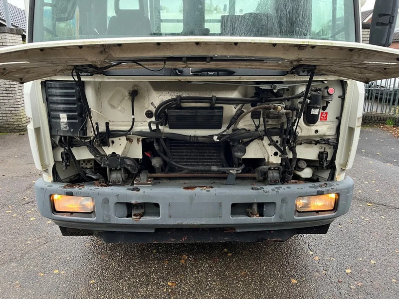 Volvo FL 611 FL6 11 4x2 with TANK, possible to remove the tank - Грузовик-цистерна: фото 3 Volvo FL 611 FL6 11 4x2 with TANK, possible to remove the tank - Грузовик-цистерна: фото 3