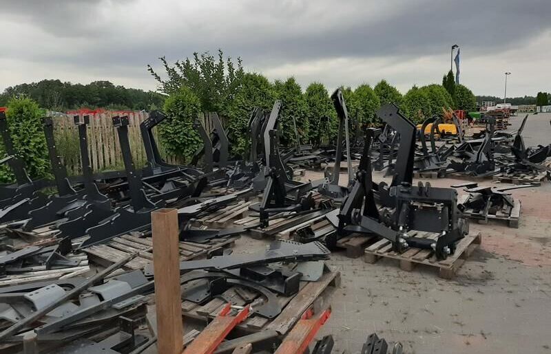 Metal-Technik für RENAULT CERES 320 / Ładowacz do RENAULT CERES 320 - Фронтальный погрузчик для трактора: фото 2 Metal-Technik für RENAULT CERES 320 / Ładowacz do RENAULT CERES 320 - Фронтальный погрузчик для трактора: фото 2