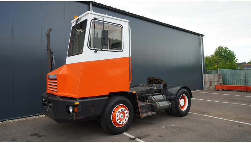 Terberg YT SL 1020 - Строительная техника: фото 3 Terberg YT SL 1020 - Строительная техника: фото 3