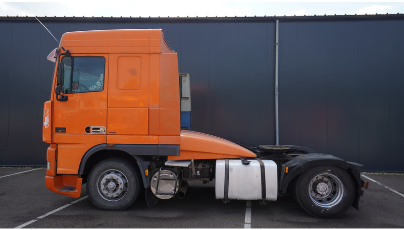 DAF XF 95.380 SC MANUAL GEARBOX - Тягач: фото 1 DAF XF 95.380 SC MANUAL GEARBOX - Тягач: фото 1