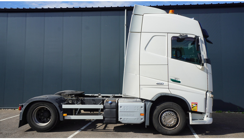 Volvo FH 460 EURO 6 GLOBETROTTER - Тягач: фото 2 Volvo FH 460 EURO 6 GLOBETROTTER - Тягач: фото 2