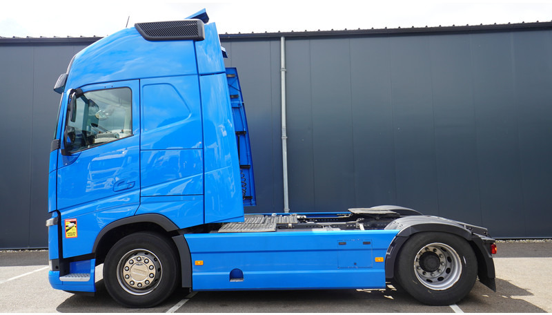 Volvo FH 460 LNG GLOBETROTTER TRUCK WITH 826.000KM - Тягач: фото 1 Volvo FH 460 LNG GLOBETROTTER TRUCK WITH 826.000KM - Тягач: фото 1
