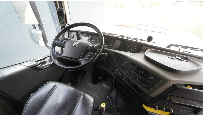 Volvo FH16 750 8X4 260T 683.000KM - Тягач: фото 5 Volvo FH16 750 8X4 260T 683.000KM - Тягач: фото 5