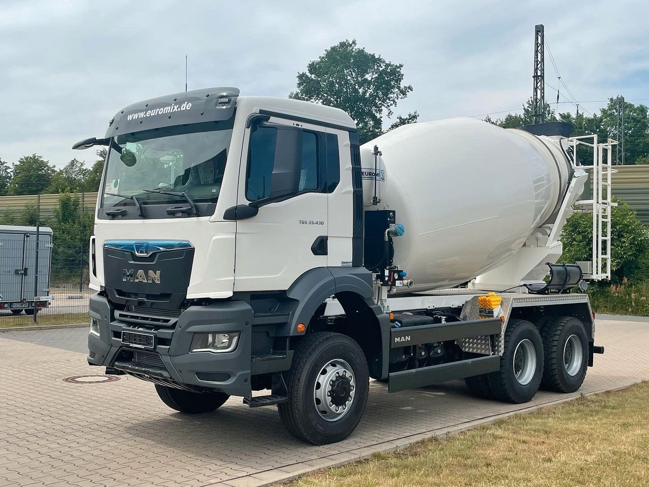 MAN TGS 33.440 6X4 / 6X6 /Euro6e EuromiX EM 8 - Автобетоносмеситель: фото 1 MAN TGS 33.440 6X4 / 6X6 /Euro6e EuromiX EM 8 - Автобетоносмеситель: фото 1