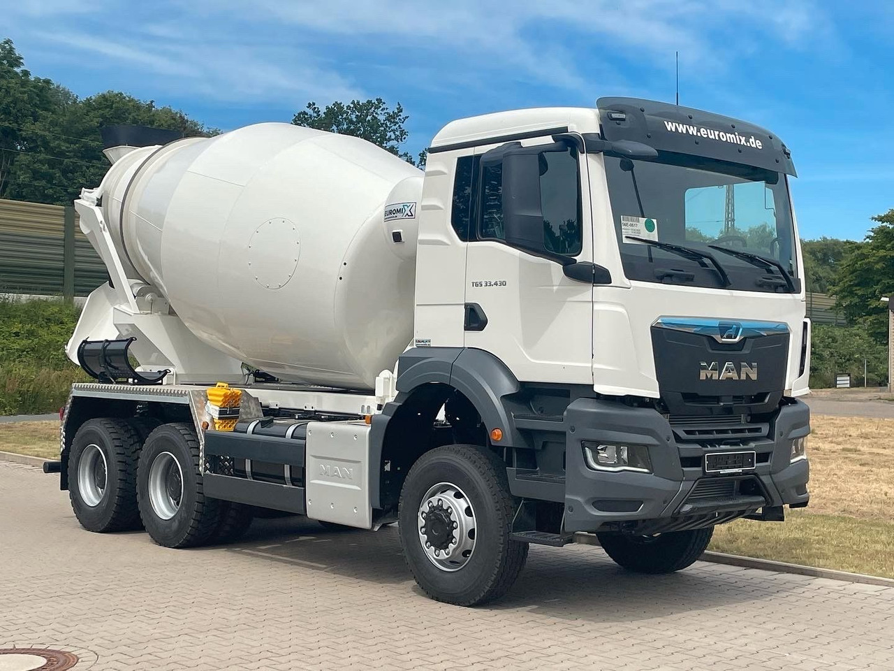 MAN TGS 33.440 / 6X6 Euro6e Euromix MTP EM 7 L - Автобетоносмеситель: фото 1 MAN TGS 33.440 / 6X6 Euro6e Euromix MTP EM 7 L - Автобетоносмеситель: фото 1