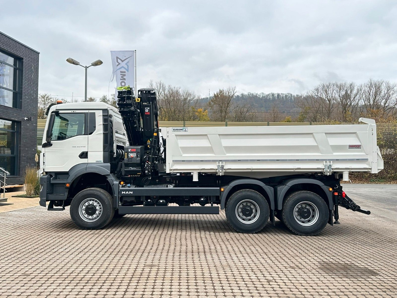 MAN TGS 33.440 6x6 /3-Seiten- Kipper / Kran HIAB 302 - Самосвал, Автоманипулятор: фото 3 MAN TGS 33.440 6x6 /3-Seiten- Kipper / Kran HIAB 302 - Самосвал, Автоманипулятор: фото 3