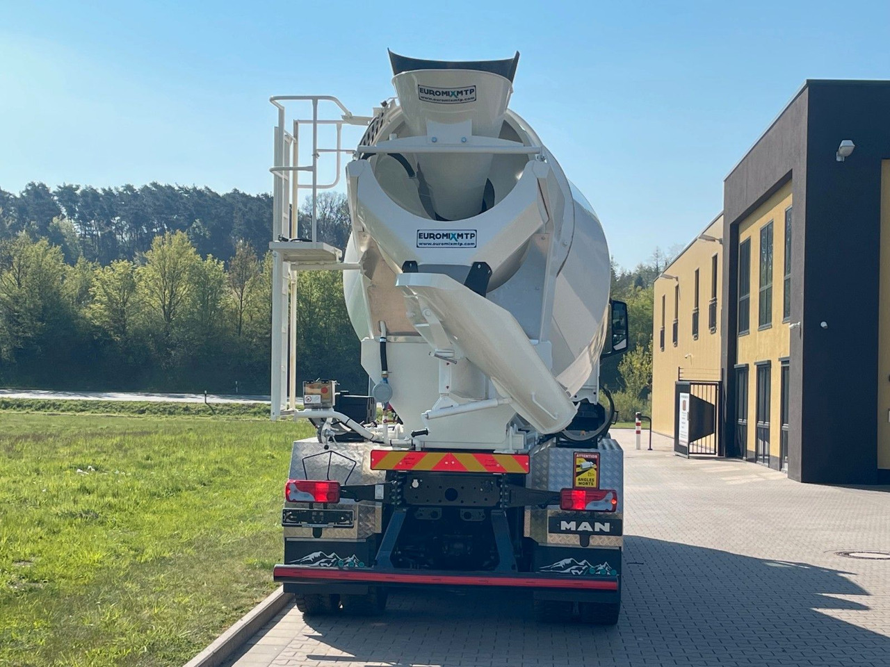 MAN TGS 35.470 8x4 EuromixMTP EM 10 L 10xVORHANDEN - Автобетоносмеситель: фото 5 MAN TGS 35.470 8x4 EuromixMTP EM 10 L 10xVORHANDEN - Автобетоносмеситель: фото 5