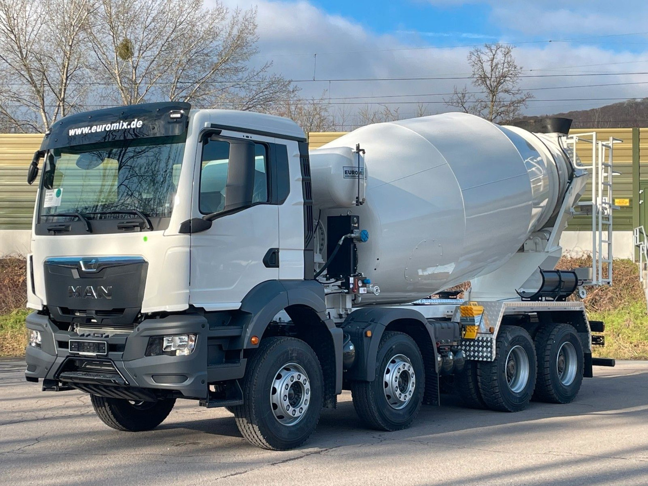 MAN TGS 41.400 8x4 / EuromixMTP EM 12m³ R / EURO 2 - Автобетоносмеситель: фото 3 MAN TGS 41.400 8x4 / EuromixMTP EM 12m³ R / EURO 2 - Автобетоносмеситель: фото 3