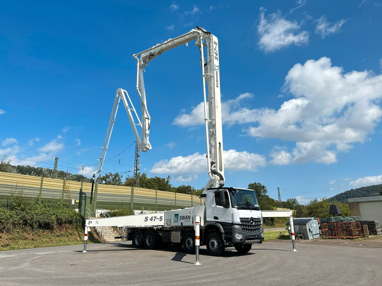 Mercedes-Benz Arocs 5 4142 8x4 SWAN TSP 47-5 160RZ ( 47m ) - Автобетоносмеситель: фото 1 Mercedes-Benz Arocs 5 4142 8x4 SWAN TSP 47-5 160RZ ( 47m ) - Автобетоносмеситель: фото 1