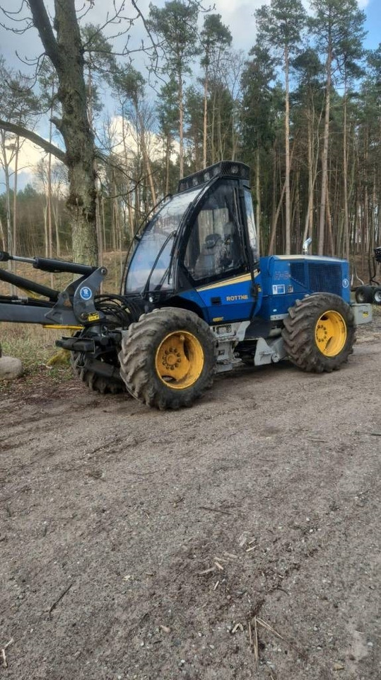 Rottne H8 - Харвестер: фото 1 Rottne H8 - Харвестер: фото 1
